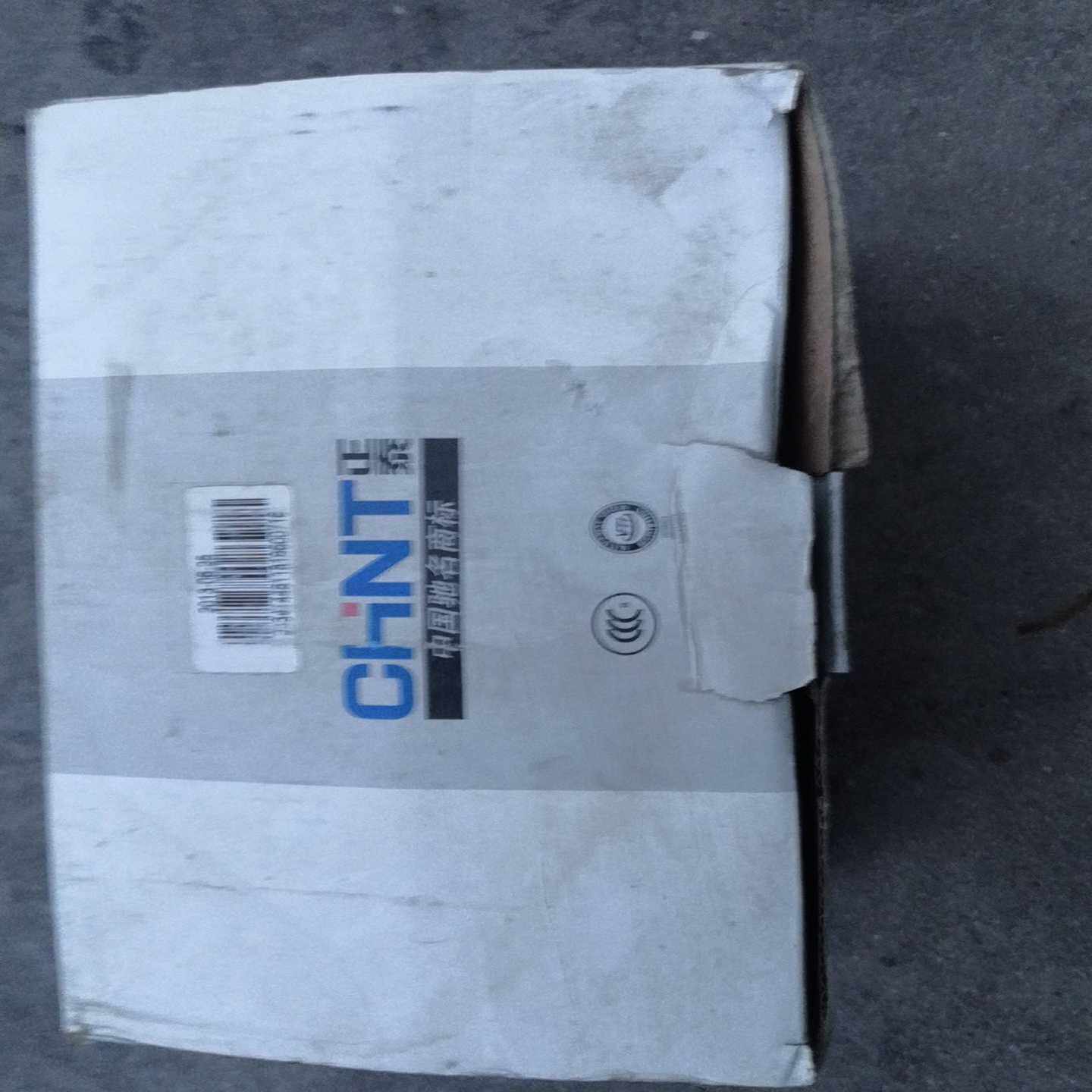 库存积压，产品正泰断路器200安就一台，要的说话100元包邮-议价