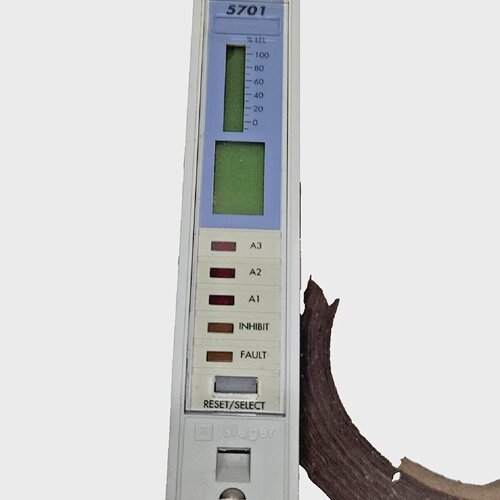 *new no box* 05701A0301  Honeywell  Single Channel Control C