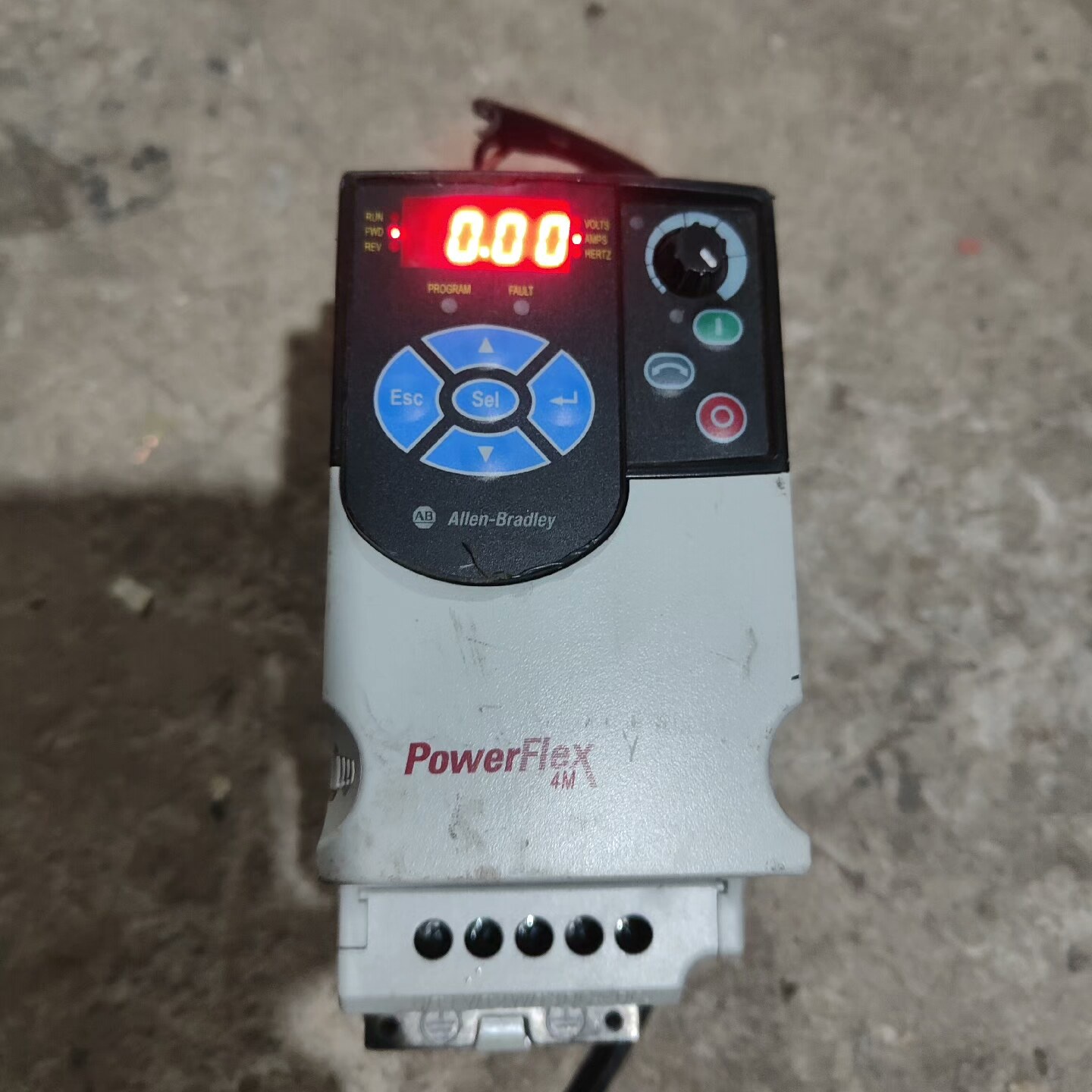 原装22FA2P5N103一个美国AB罗克韦尔变频器原