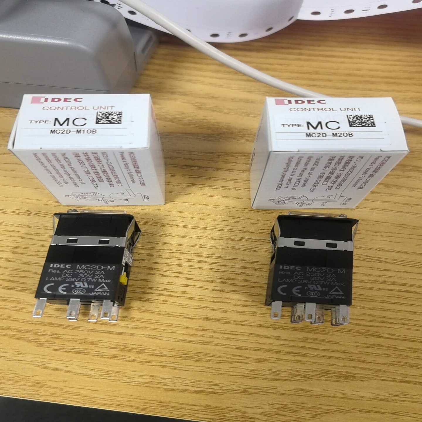 IDEC和泉按钮MC2D-M10B库里几百个清仓适用