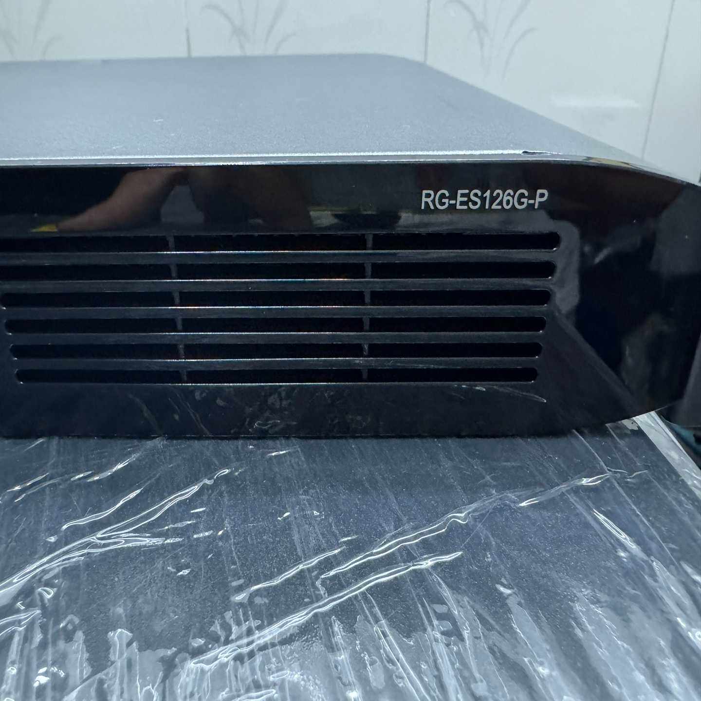 思科WS-C3750X-48T-S 48口三层全千兆交换机
