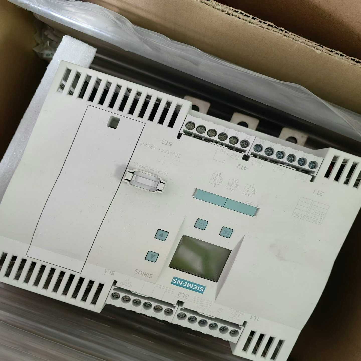 3RW4443-6BC44裸机，成色如图询价