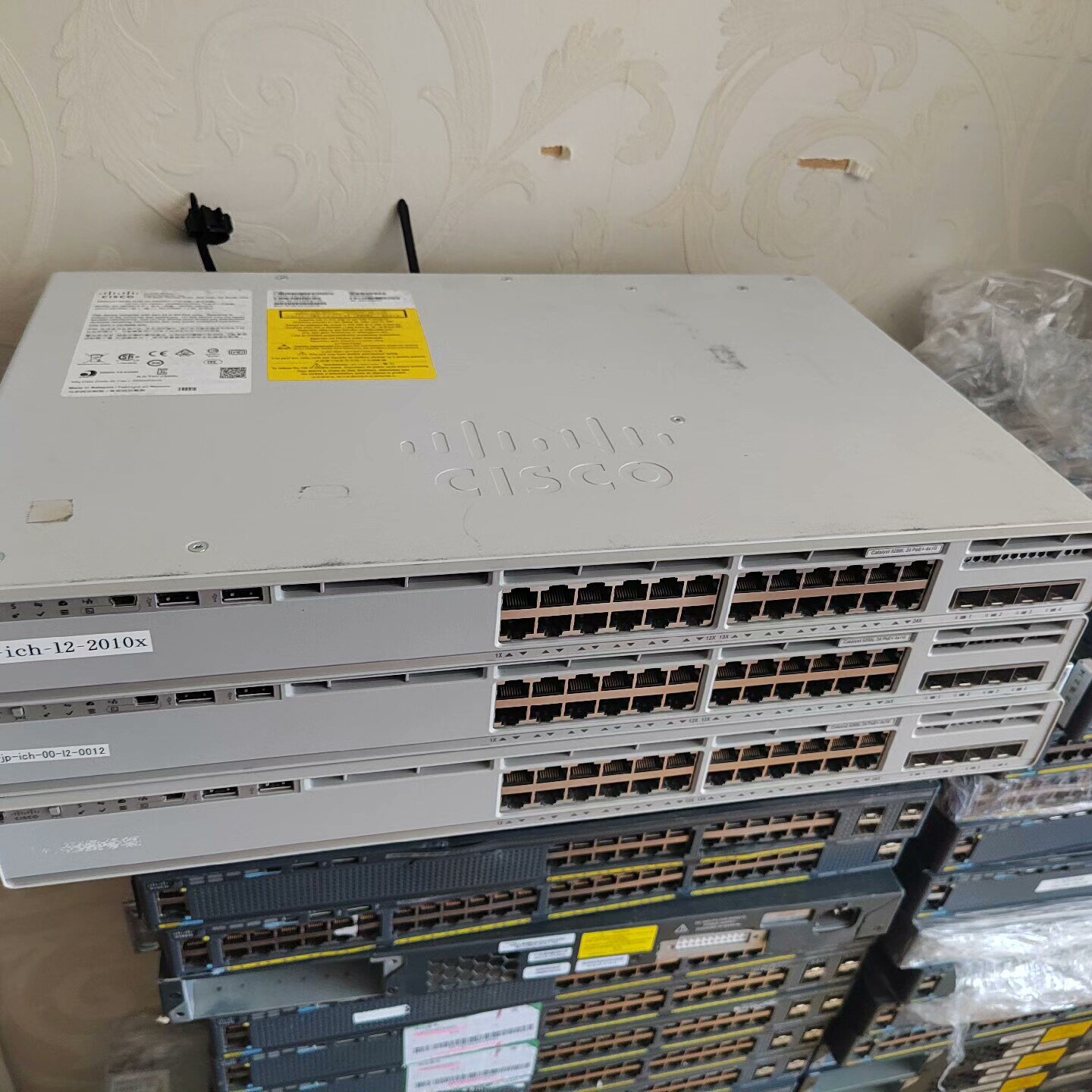 C9200L-24P-4G-E/-A 原装二手到几台,需要--议价商品