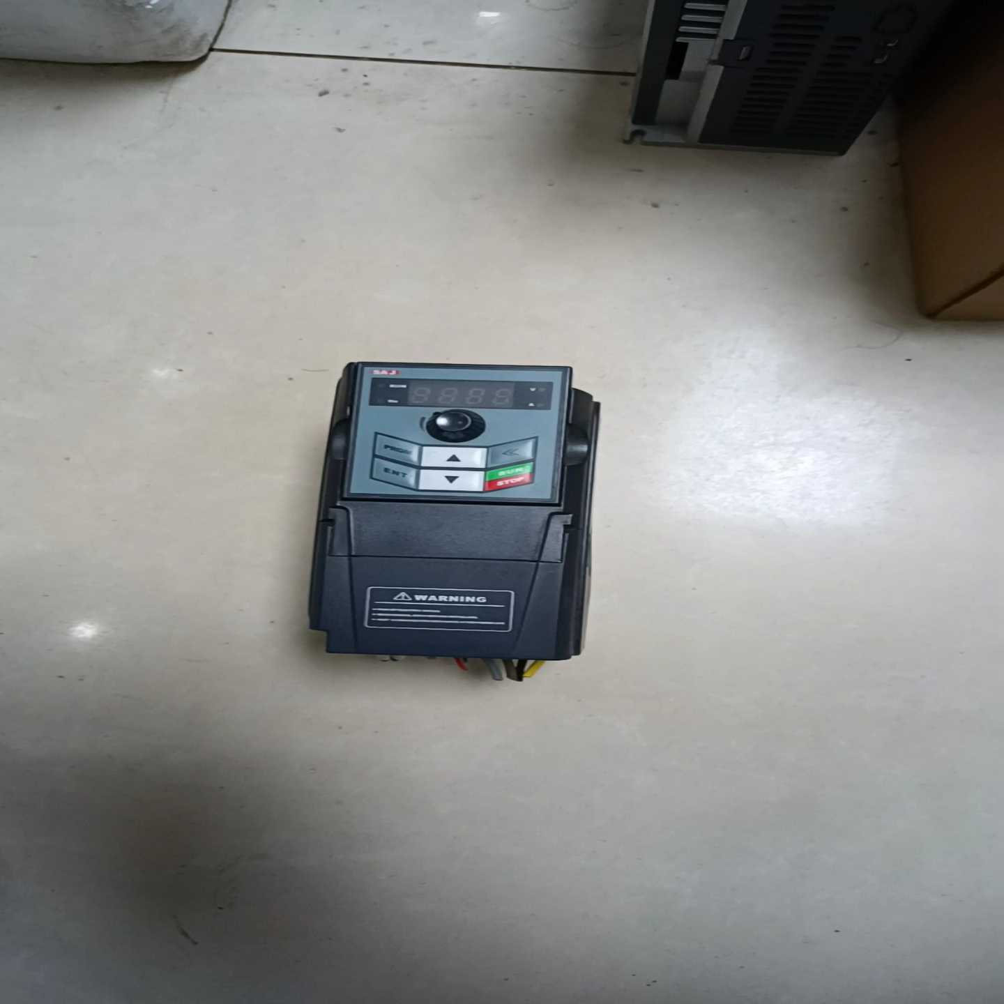 议价三晶变频器拆机一台220伏0.75千瓦成色很好型号ATV13