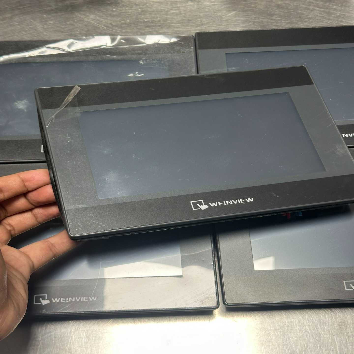 威纶通触摸屏，TK6071iP  TK6071iQ件，~询价