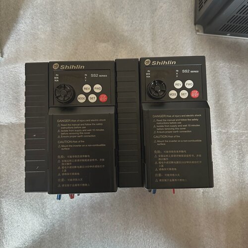 寻士林变频器2.2KWSS20432.2K原装拆机已