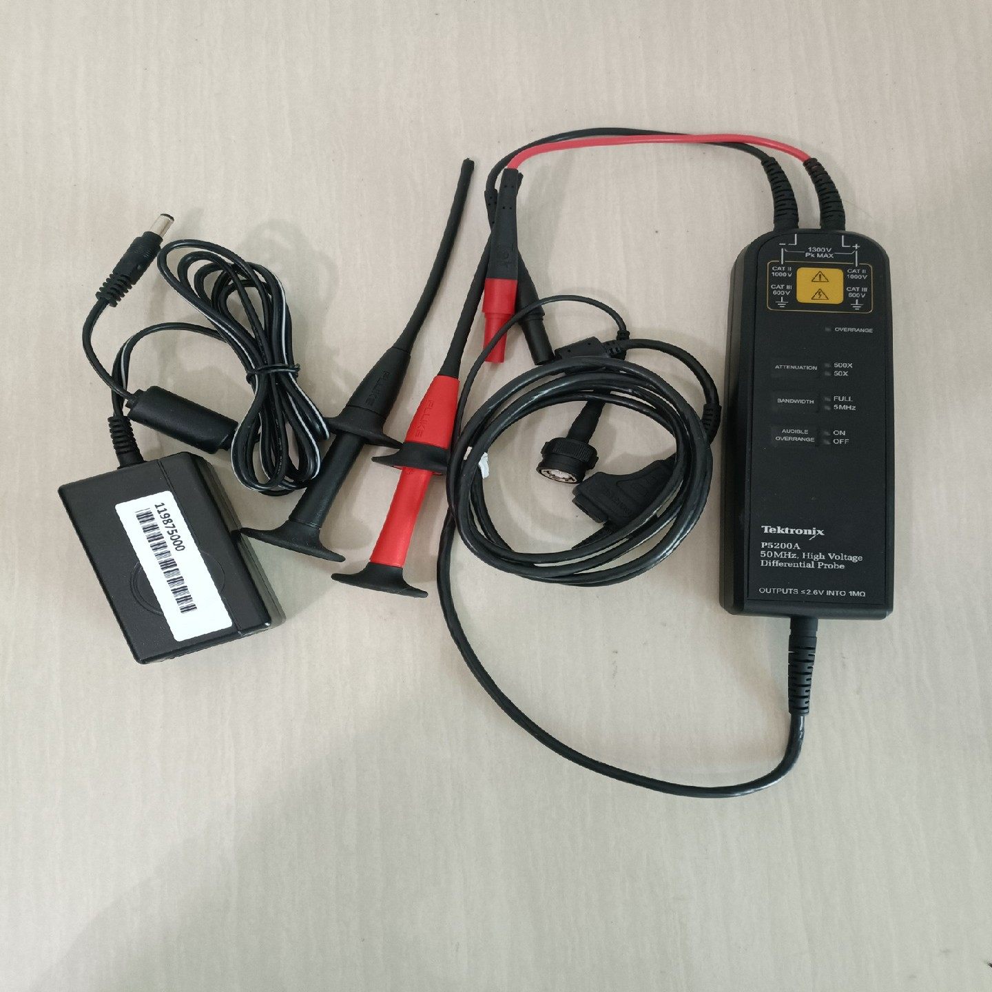 询价~泰克示波器高压差分探头P5200A，功能正常，单件的价钱