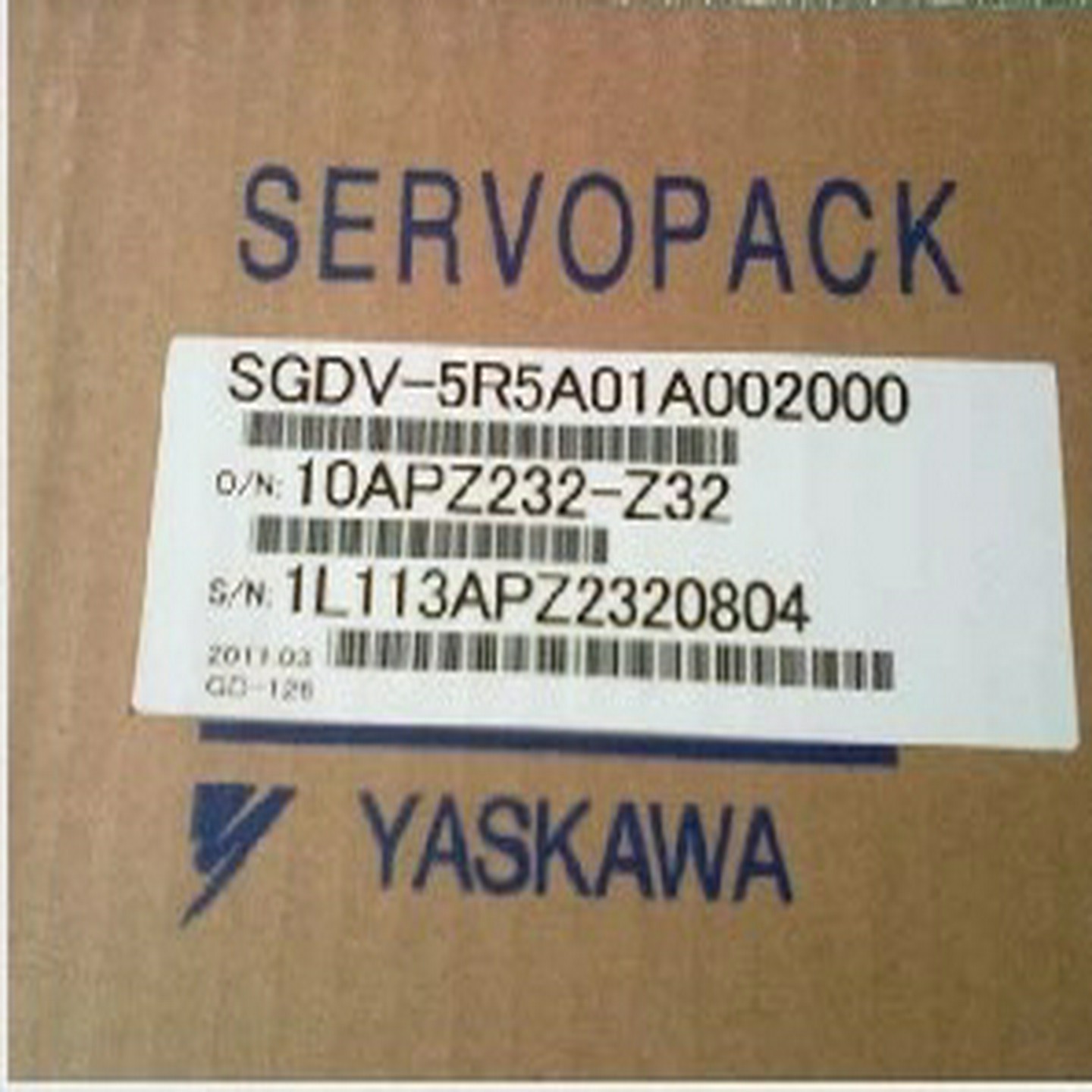 日本安川伺服电机SGMJV-04A3E6SSGDV-2R8AD01B全新原装