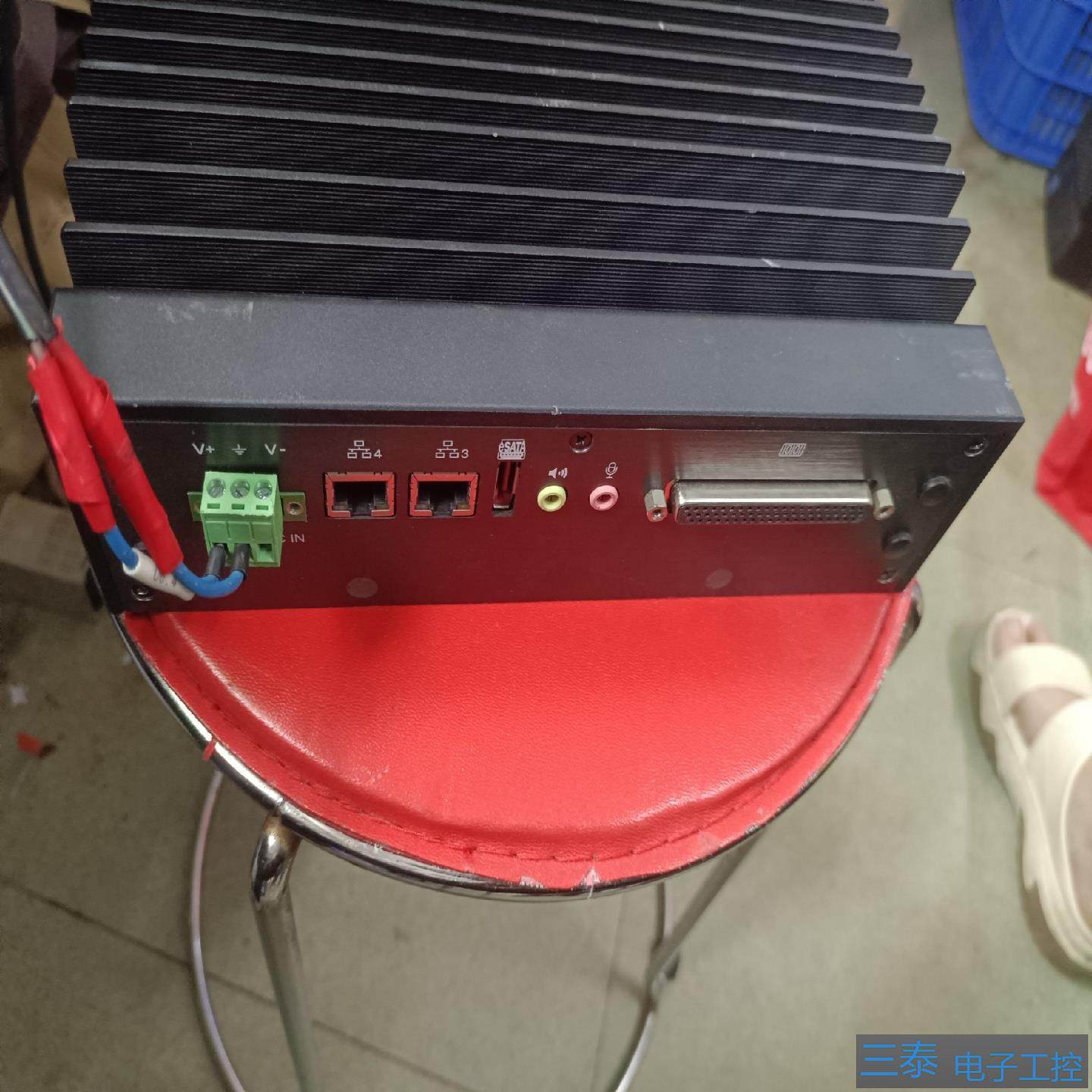 凌华工业扩展型嵌入式工控机 CpuI5-2510E，议价