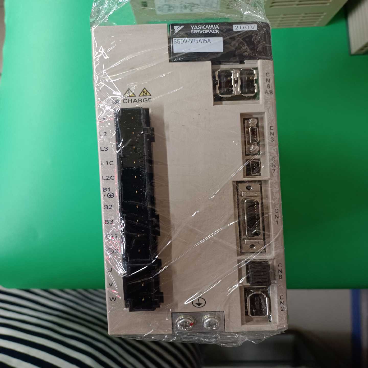 安川伺服驱动器SGDV-5R5A15A功能实物图询价