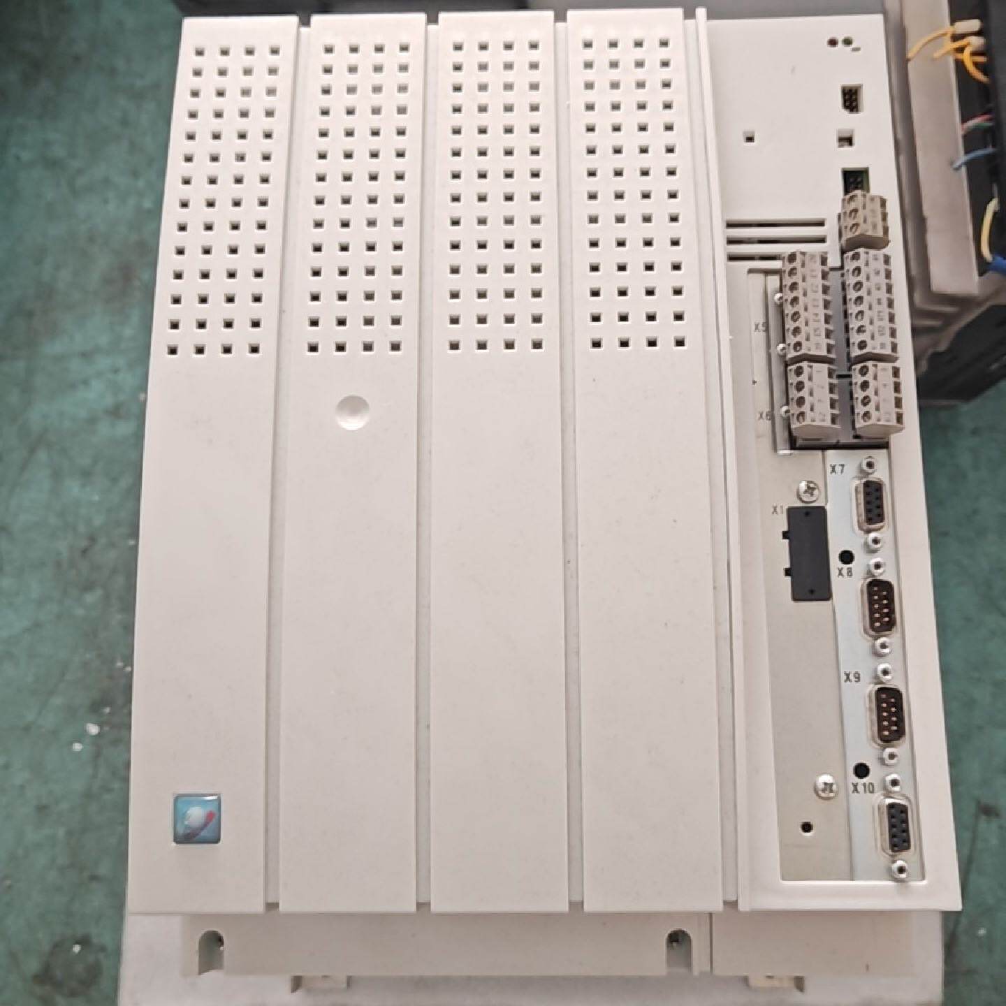 伦茨变频器EVS9327ES型号33.9327SE.8G，议价商品