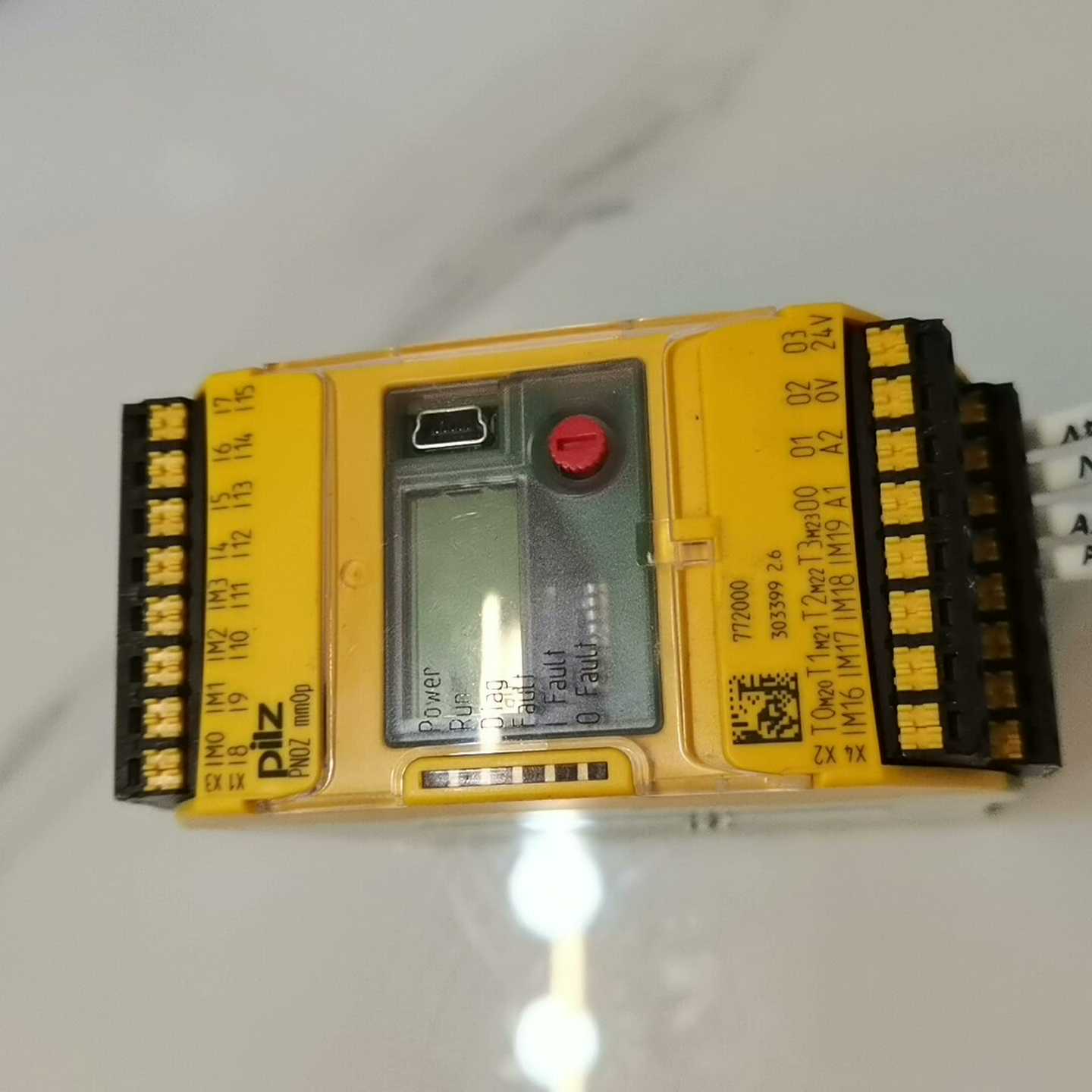 Pilz安全继电器PNOZmm0p772000询价