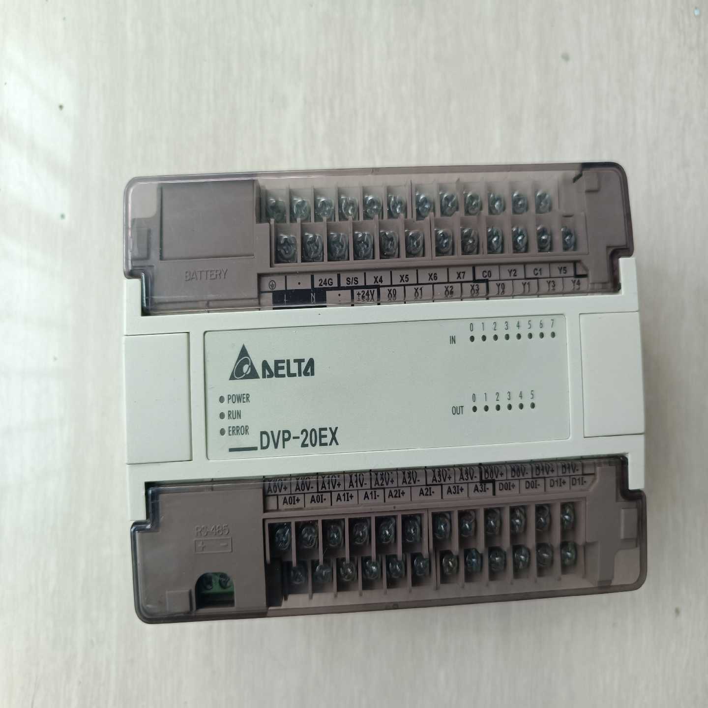 台达PLCDVP20EX00R2自带模拟量主机成色实物图适用