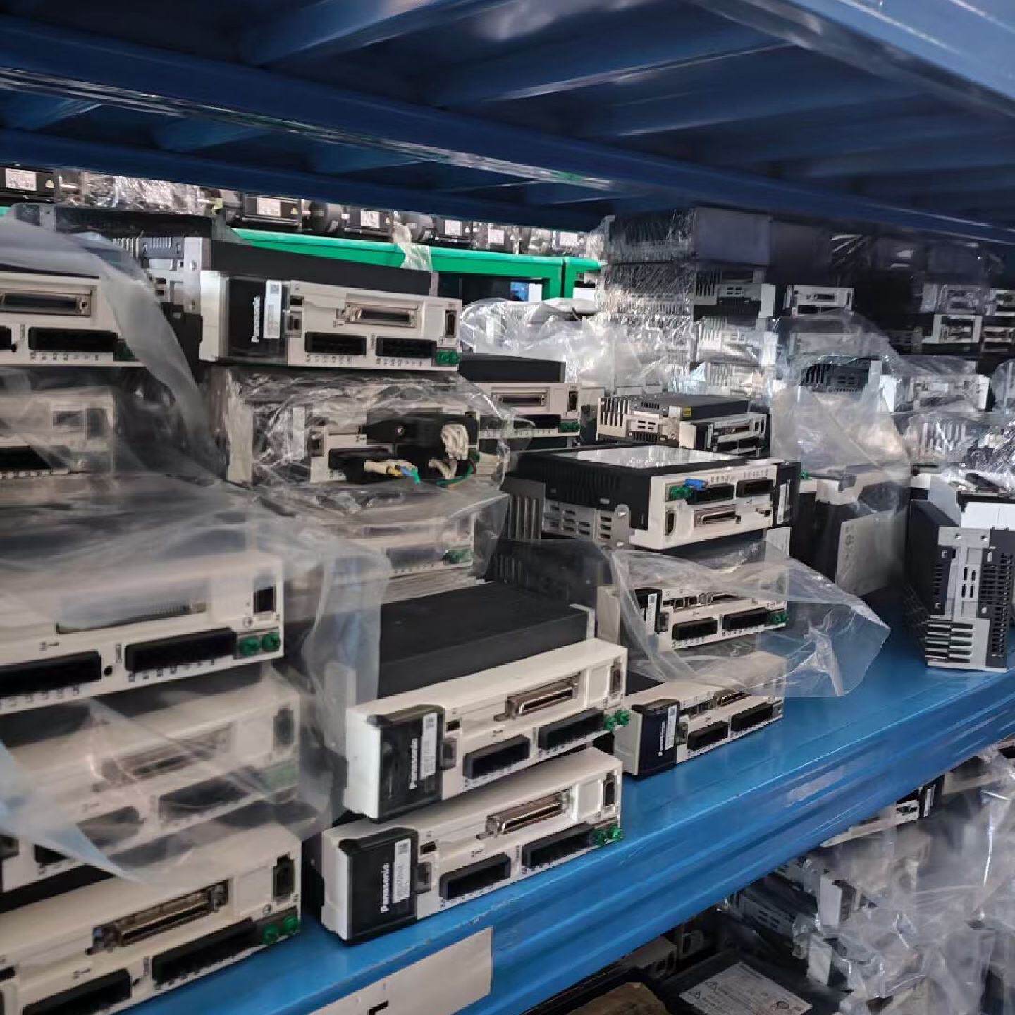 松下A5伺服套装400w 小惯量,特价出,有量有价--议价商品