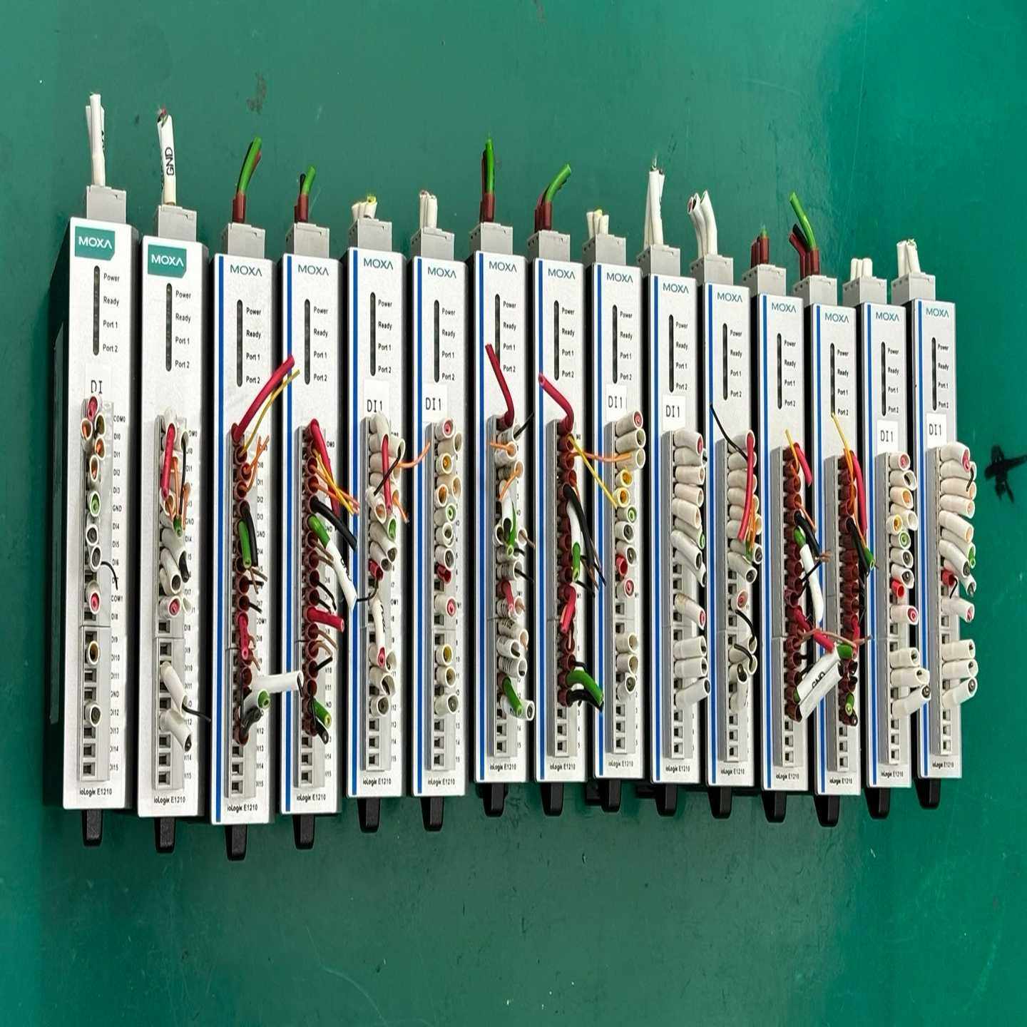 台湾MOXA摩莎ioLogikE1210