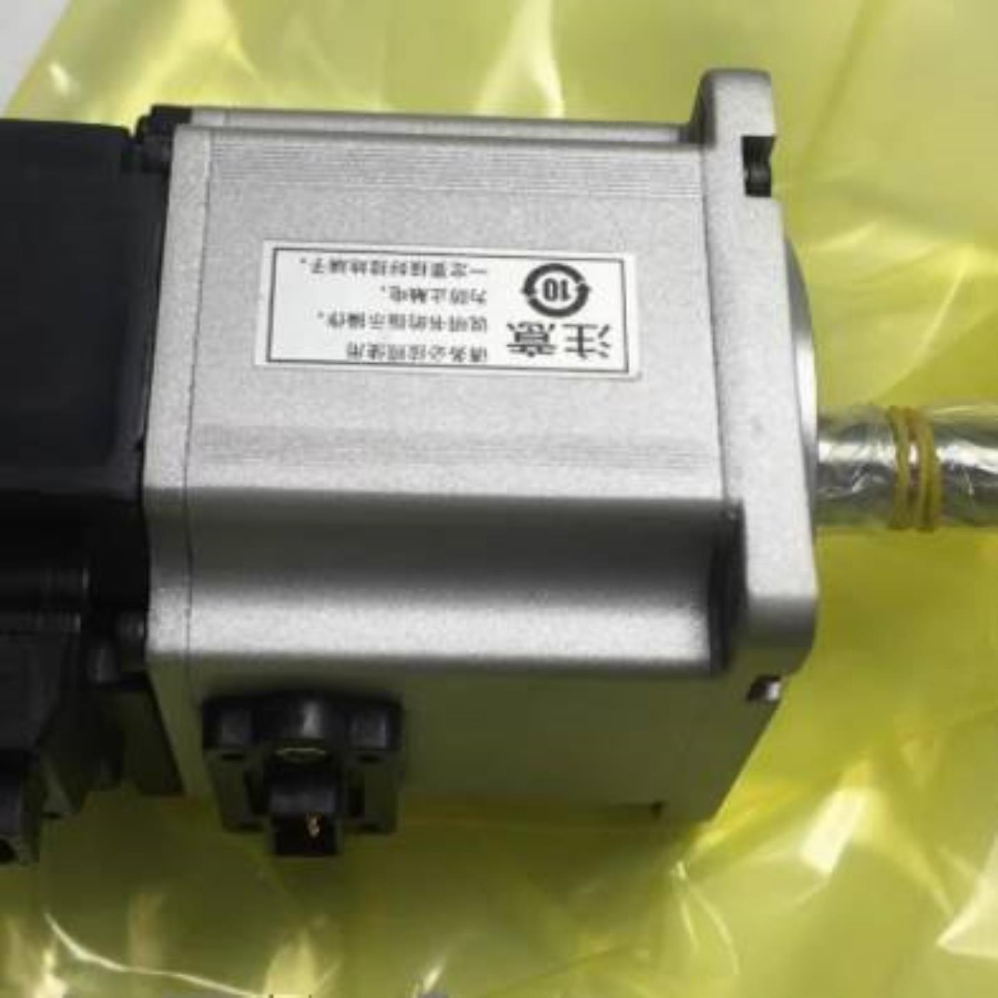 配件R88M-G10030T-BS2 欧姆龙伺服电机现货大量库存包邮议价