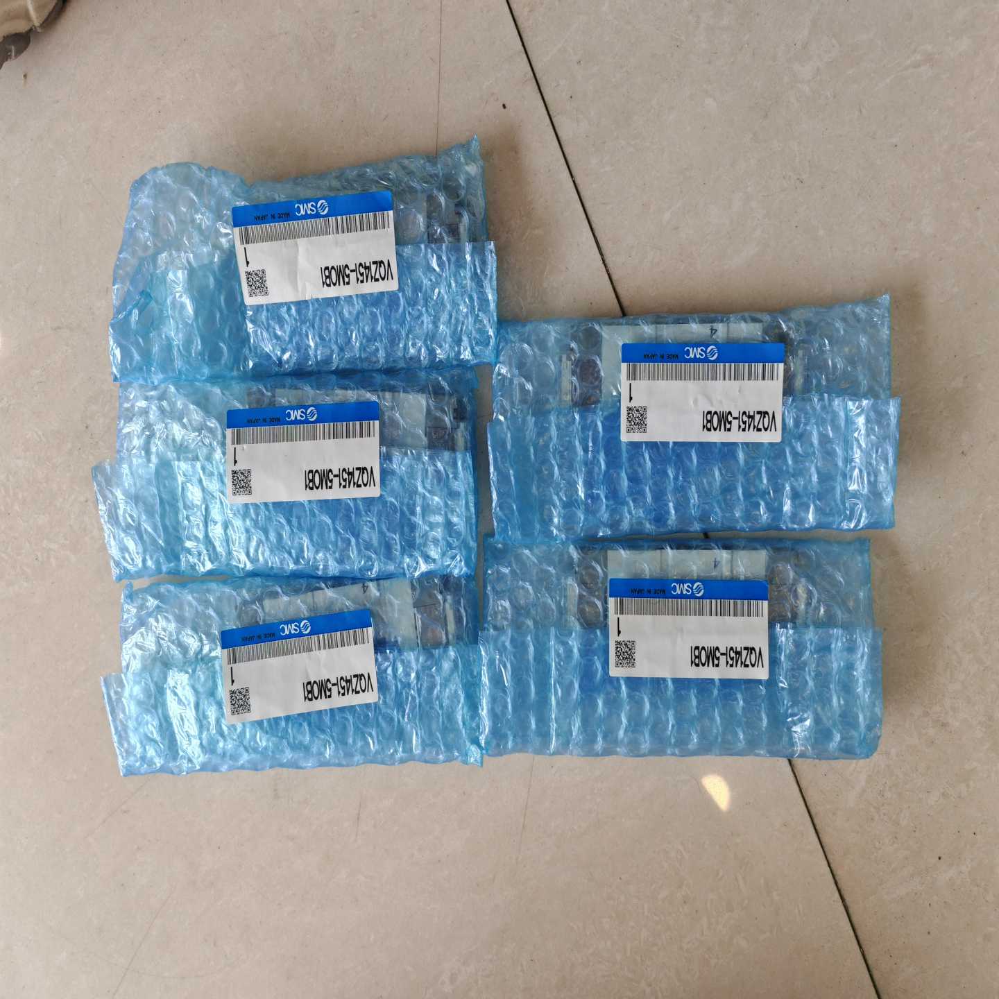 SMC电磁阀VQZ1451-5MOB1全新未使用--议价商品