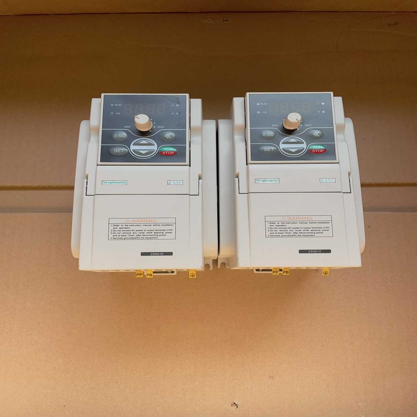 议价四g方E550系列变频器，型号E550-2S0015，实物图拍现货/维修