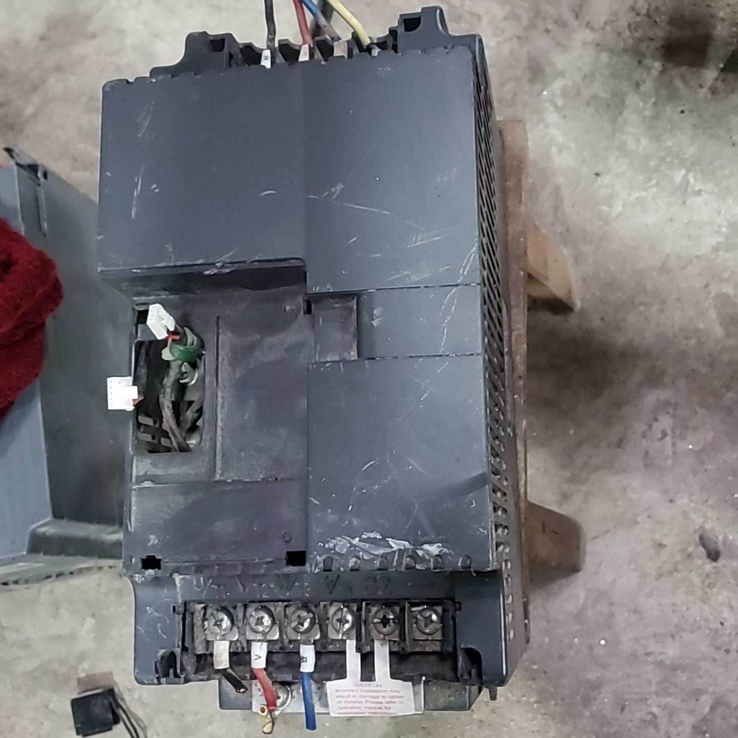 VFD055E43A台达变频器有2台单价277元货5；议价