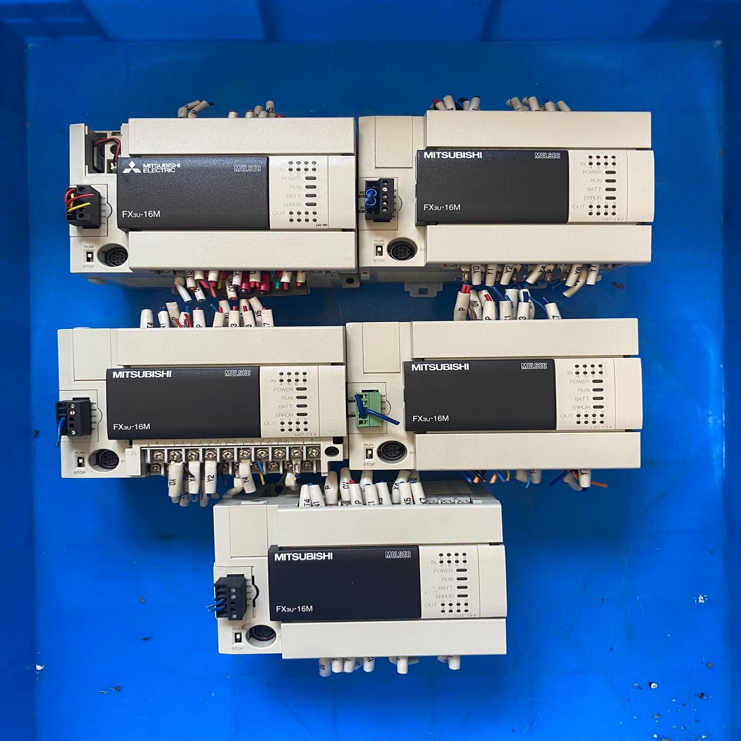 三菱可编程控制器，型号FX3U-16MR/ES-A，实物拍摄--议价商品