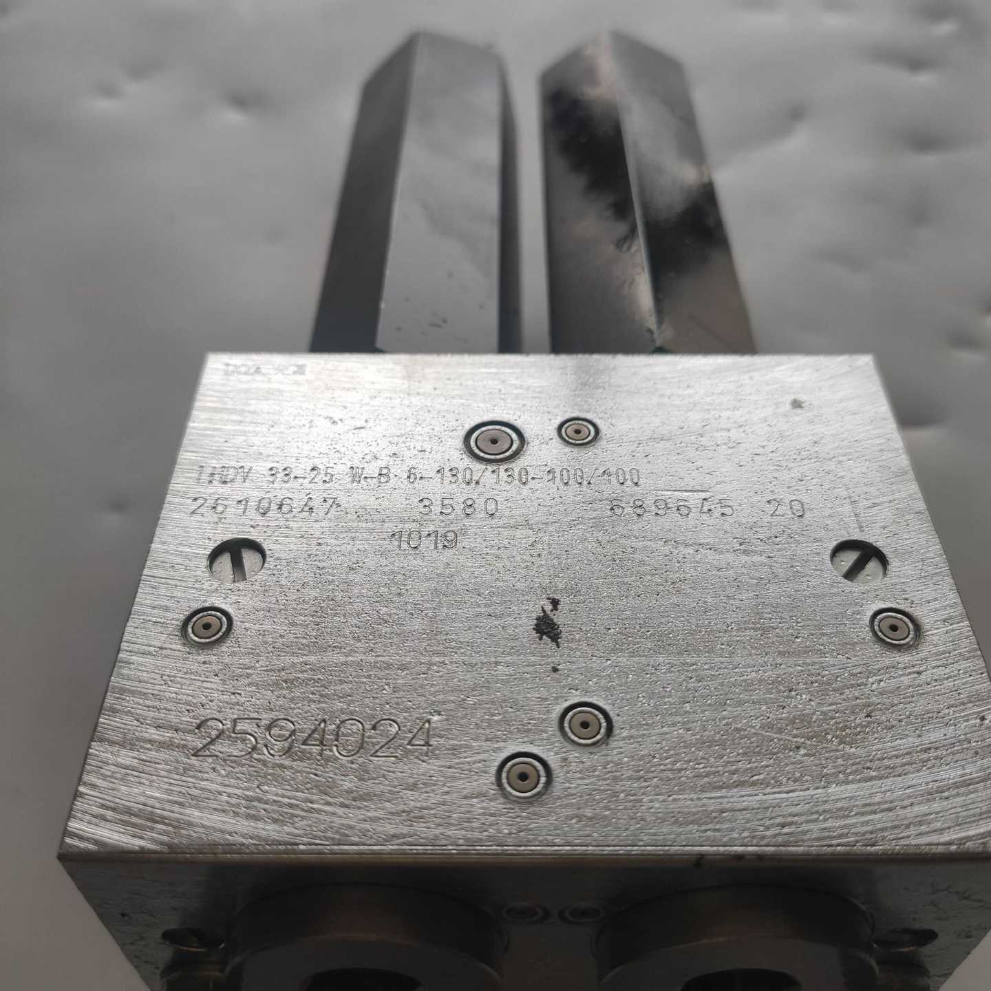 液压德国HAWEF哈威LHDV-33P-15-R6-380/400平衡阀