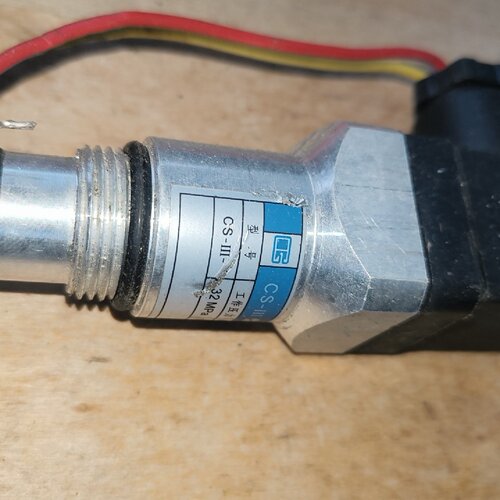 CS-III型压差发讯器，带线，220V/0.2A或24V/-议价