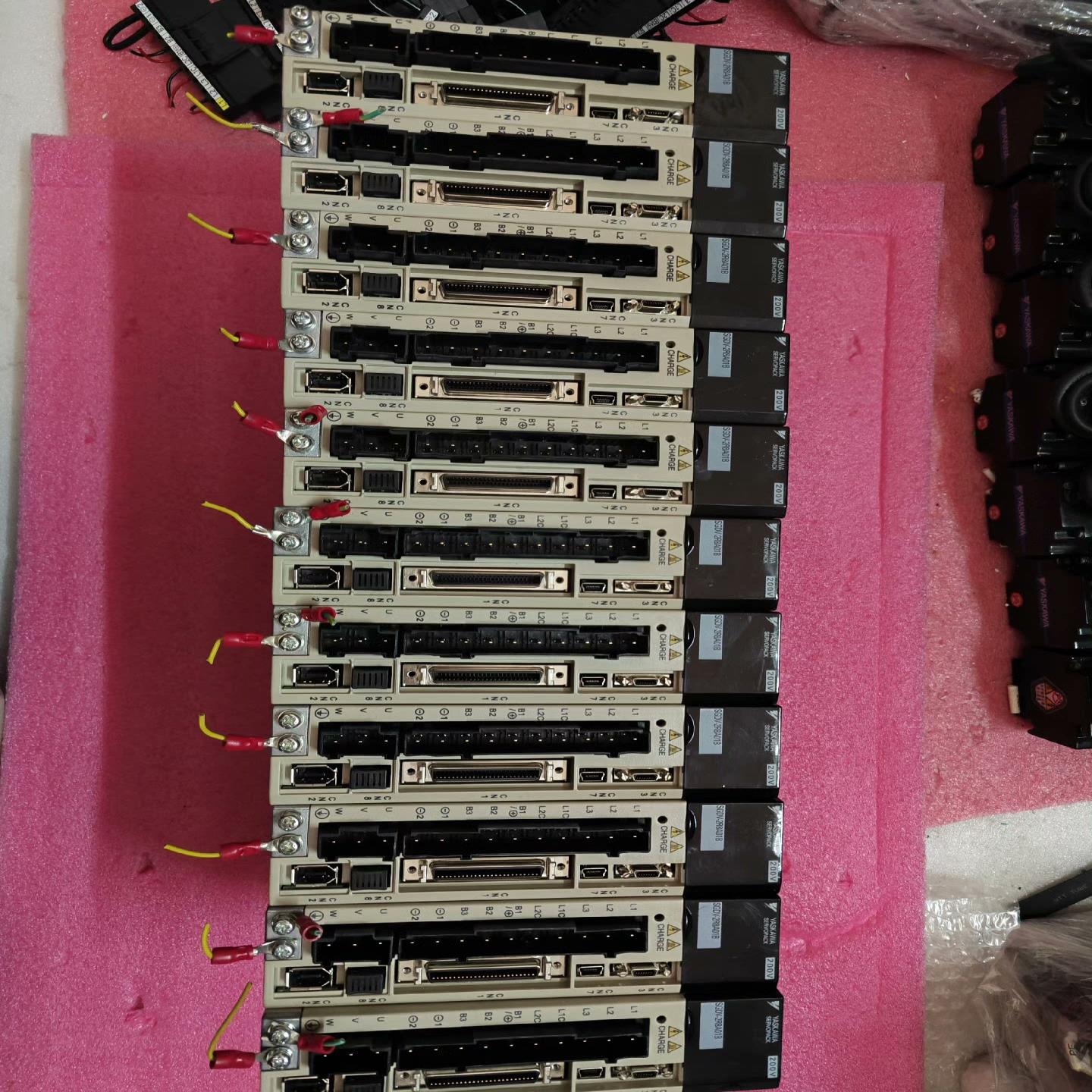 (询价)SGDV-2R8A01B002安川5系400W伺服驱动器，设