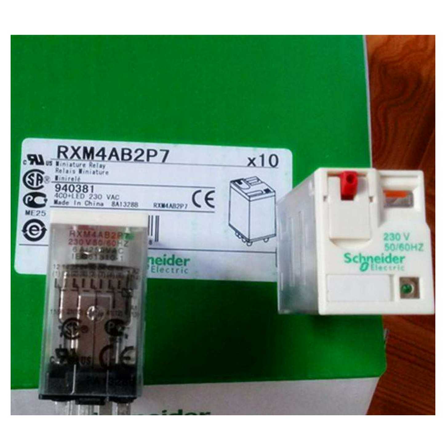 施耐德中间继电器RXM4CB2P7S4CO带指示灯AC230V