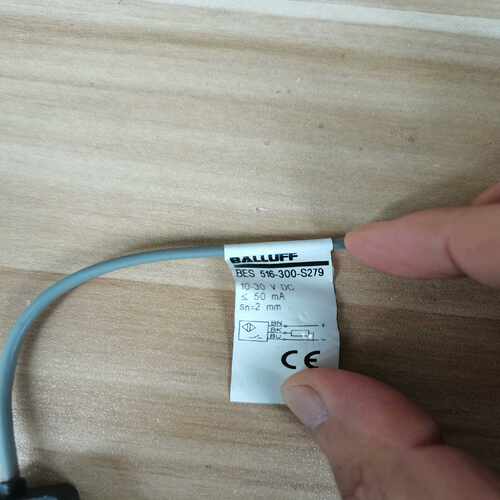接近开关。BALLUFF/巴鲁夫。型号：BES516-300~询价