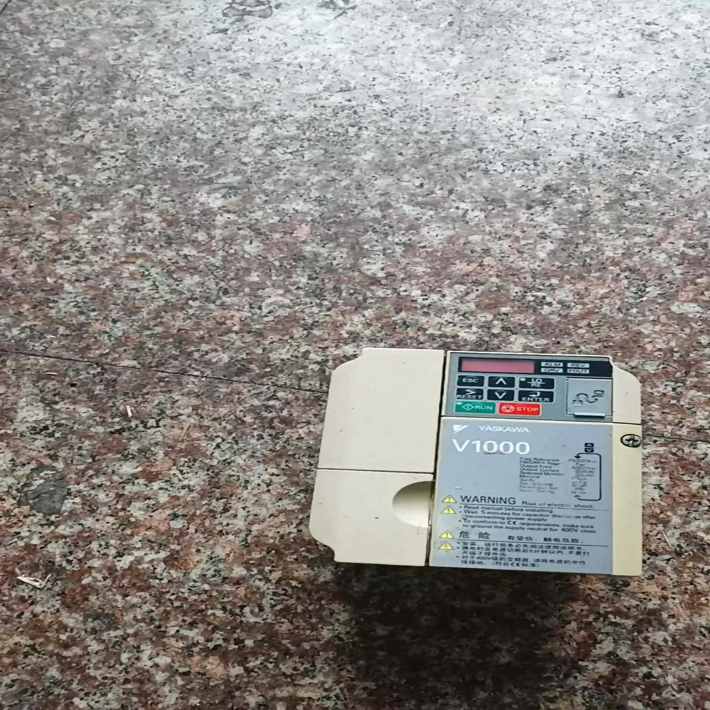 安川变频器CIMR-VB4A0002BBA 0.4kw 38~询价