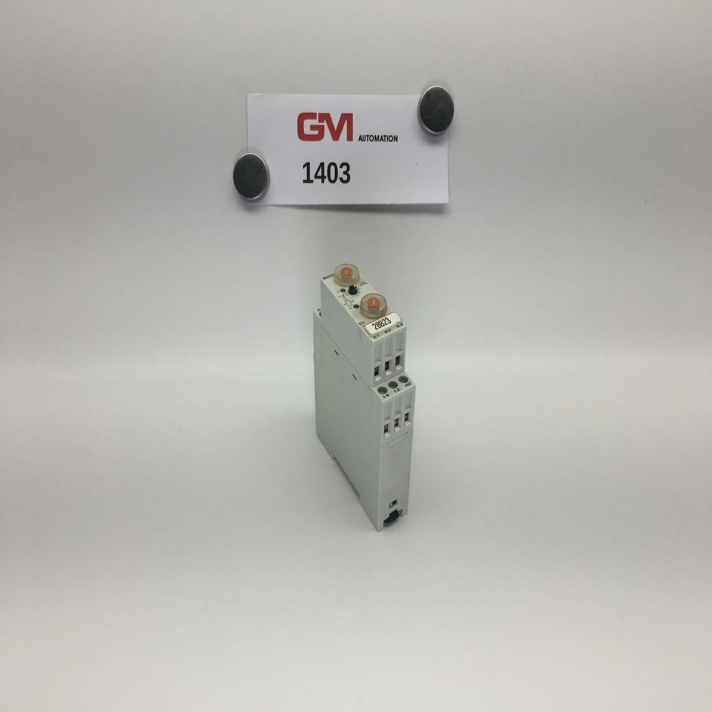 CrouzetRelDeMonitoreo84872004EULREL120VAC8A