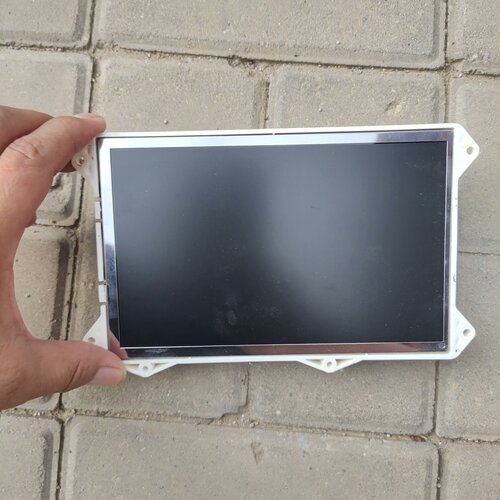 询-日立HITACHI工业液晶显示屏型号TX18D16VM1C