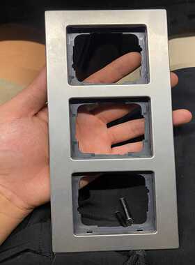 议价吉徕开关插座边框三联框，项目多余1个出给有需要的人，适用