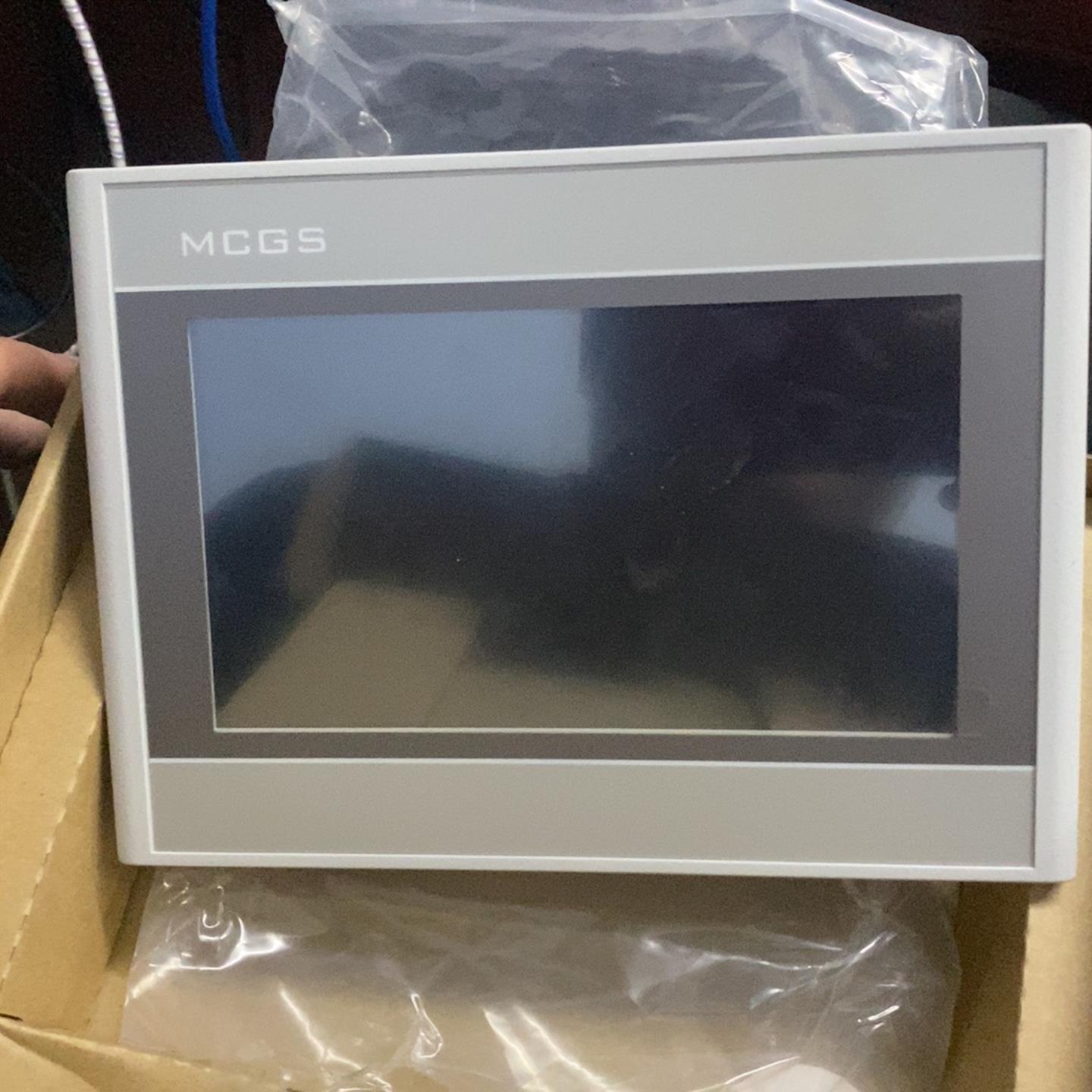 昆仑通态TPC7072Kw