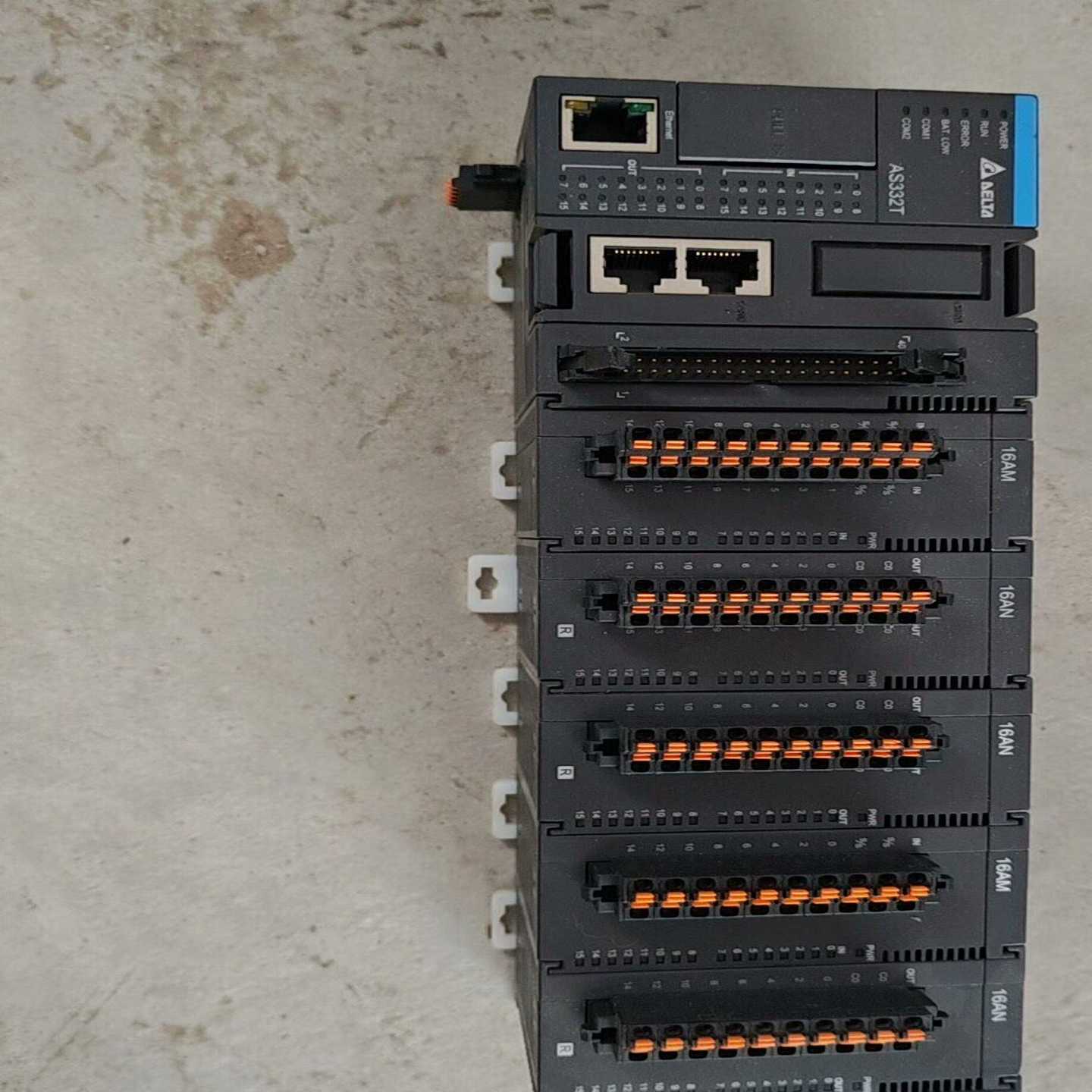 台达AS332T-APLC主机，带扩容模块实物拍摄--议价商品