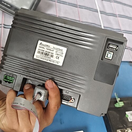 询-信捷TG765UT触摸屏7寸工业人机界面DC24V供电