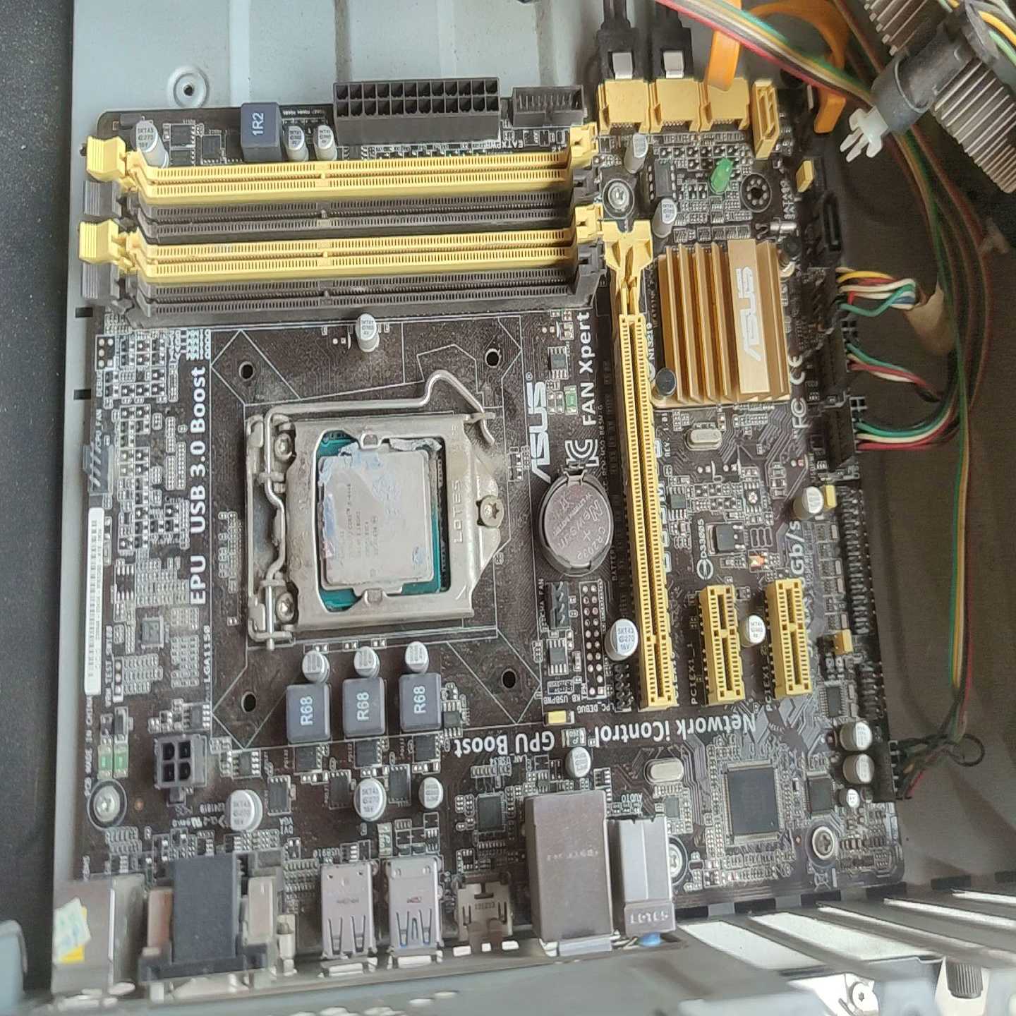 华硕主板 B85M-G主板 CPU i5-4440内存4-8【鑫鑫商铺】