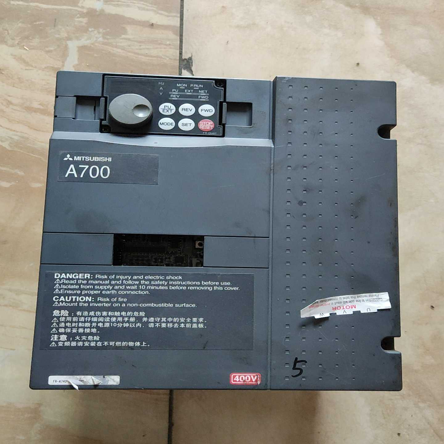 询价~伺服电机驱动一套LXM23DU04M3X  BCH08