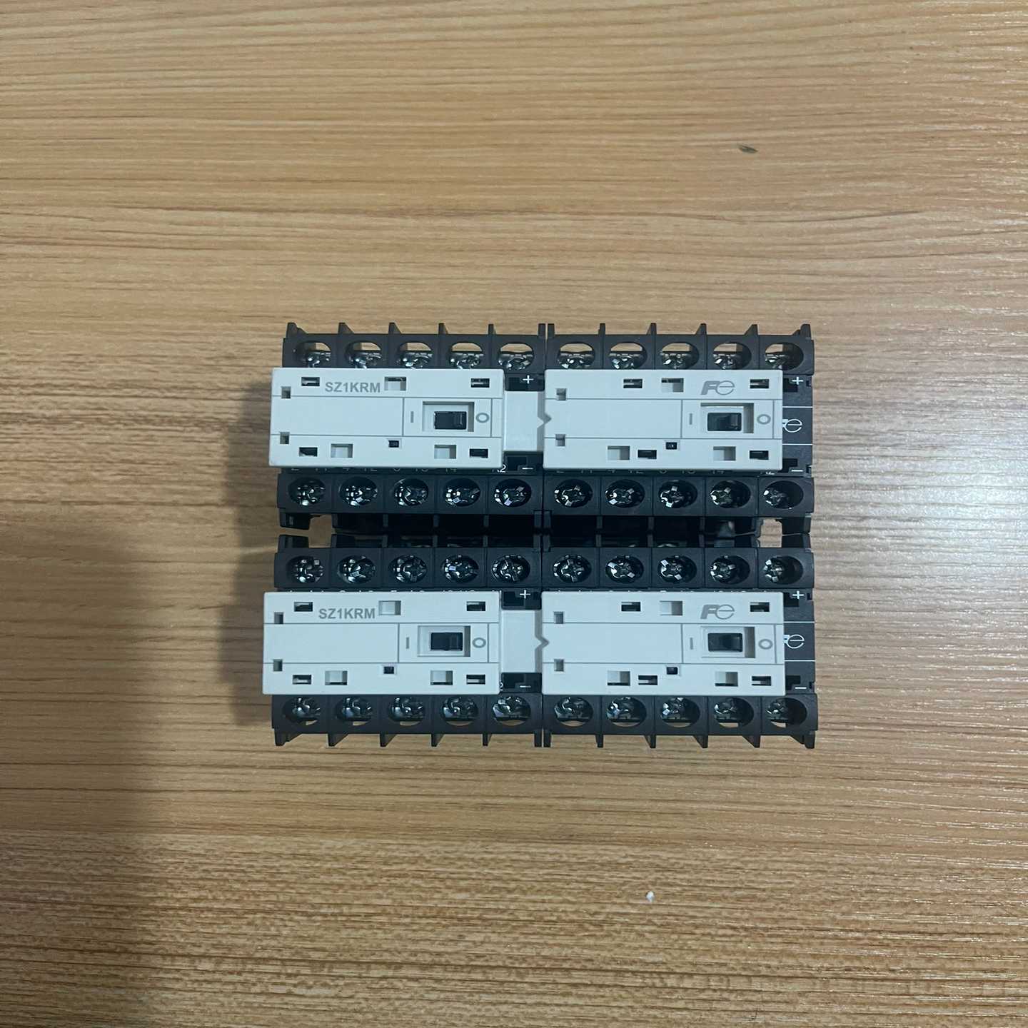 富士直流接触器FJ-B09RM/GSST09RGS-E10询价