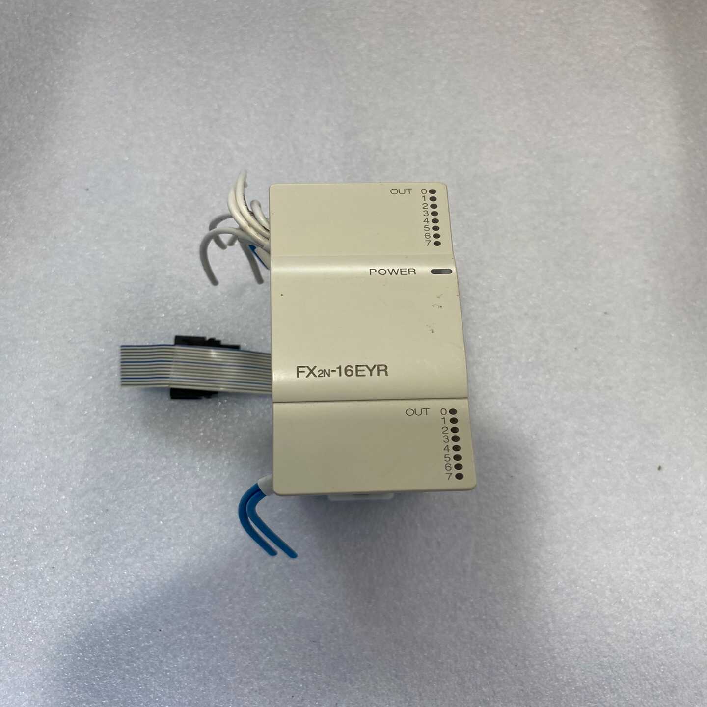 三菱可编程控制器，型号FX2N-16EYR，功能包好，实物拍