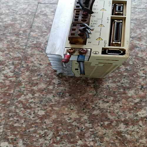 咨询-安川驱动器SGM-04ADA0.4Kw220V
