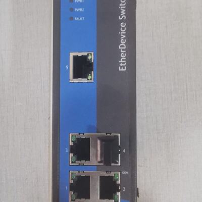 MOXA EDS305T EtherDevice Switch