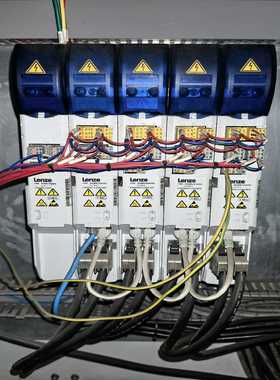 议价9成新伦茨i700伺服、E70ACPSE0304V30A