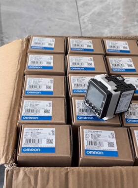 E5CC-QX2ASM-800欧姆龙全新原装正品温控，仓库余议价