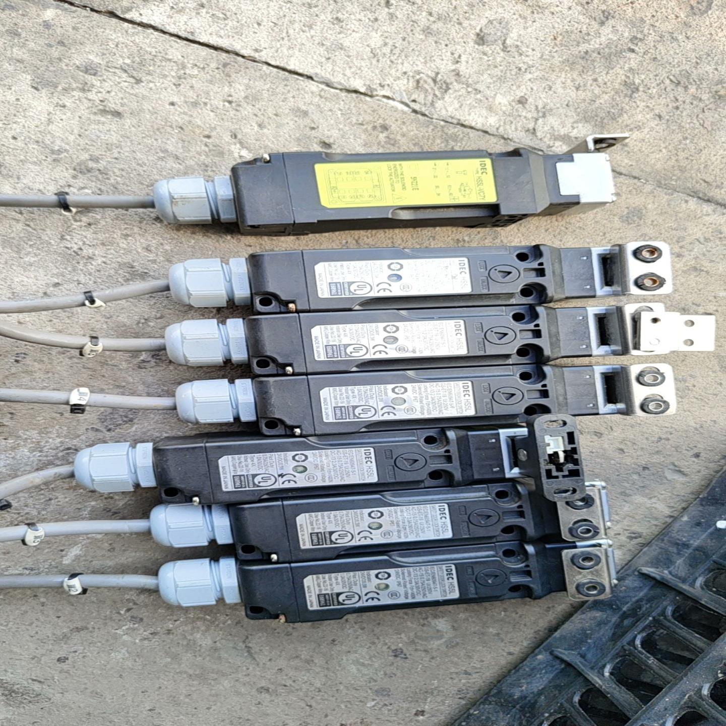 日本IDEC和泉 电磁式安全开关HS5L-VC7Y  DC2--议价商品