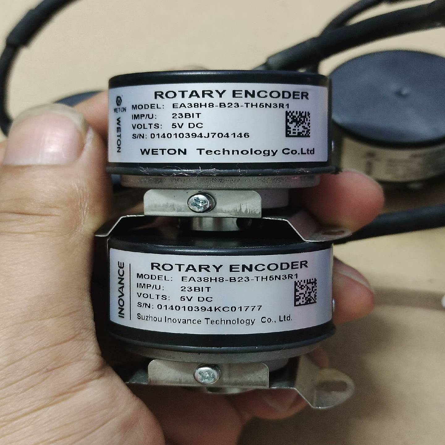 汇川编码器EA38H8-B23-TH5N3R1，成色可以，实~询价