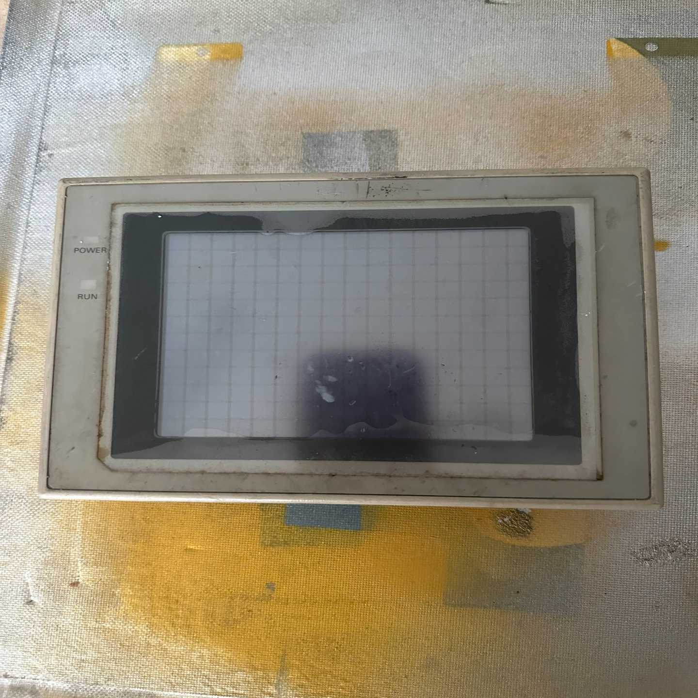 询价触摸屏NT31C-ST142-V2实物图拍摄顺丰包