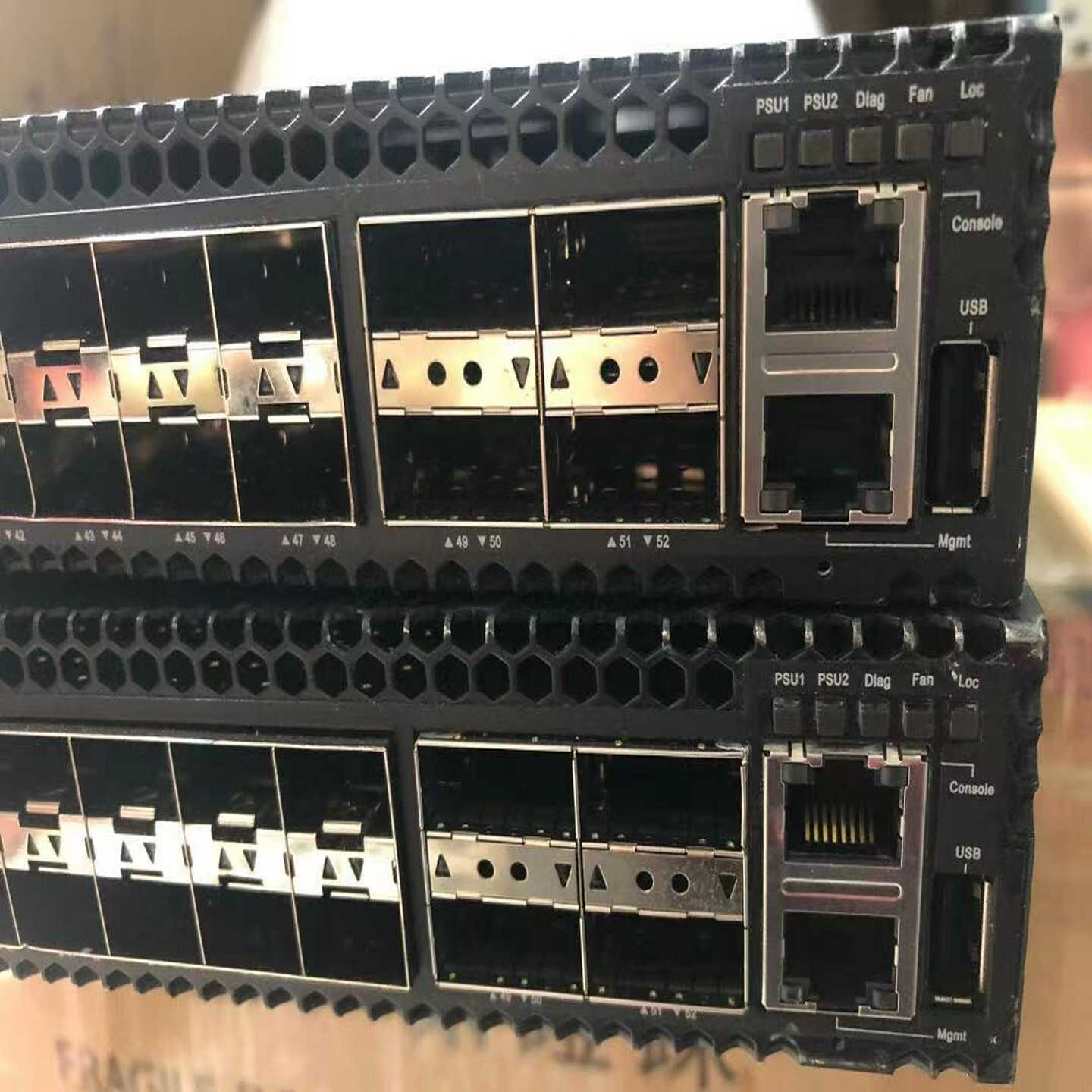 带40G全万兆爱立信ES-5652X48口万兆核心交换--议价商品