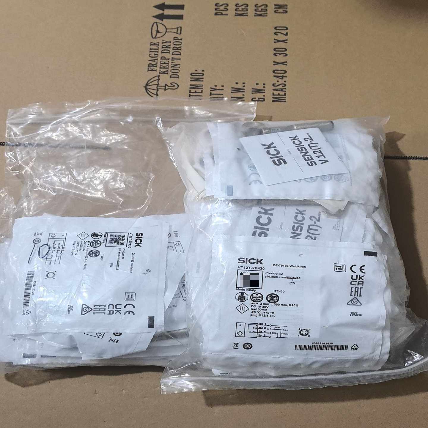 德国SICK西克VT12T-2P430漫反射光电传感询价