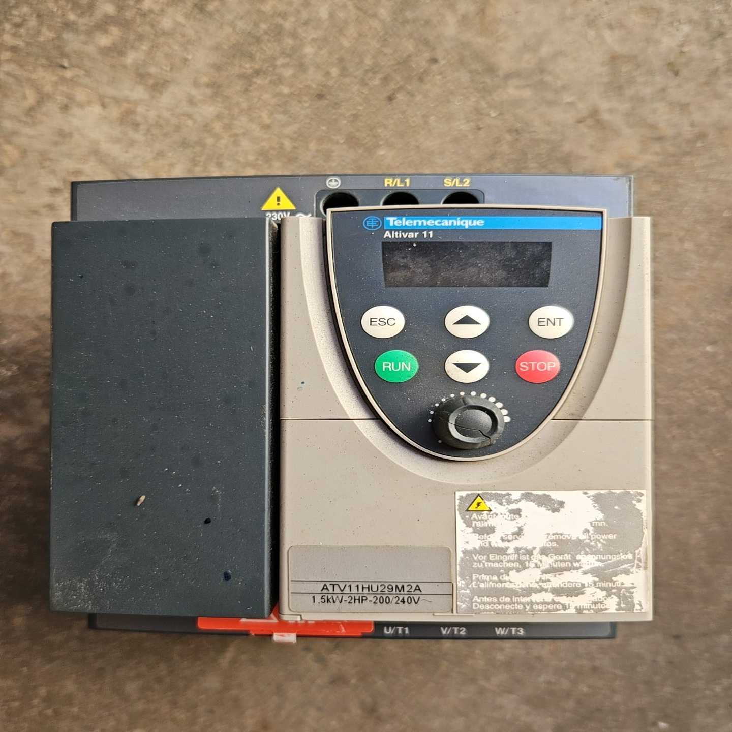 施耐德ATV11HU29M2A，1.5KW，220v--议价商品